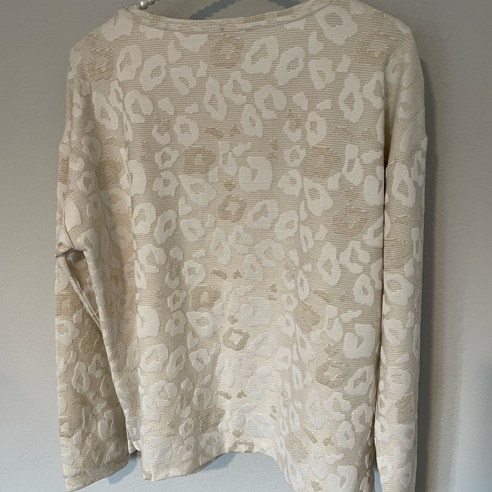Reiss Cream Crew Neck Sweater with Subtle Animal Print - Large - Picture 6 of 8